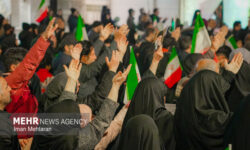 همخوانی دعای فرج در هشتاد و نهمین اجتماع نحن منتقمون مردم کرمانشاه