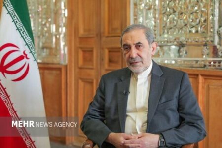 ولایتی: نقشه کریدورهای منطقه را با واقعیت‌های میدانی تهران می‌نویسند