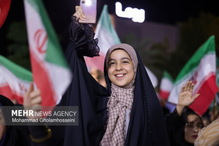 اجتماع زنجانی‌ها در نود وچهارمین شب اقتدار و حماسه